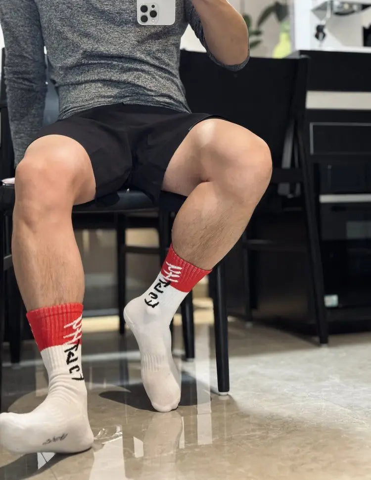 New Design Men's Socks Middle Tube Comfortable Football Sports Sock Letter Print Patchwork Stocking Socks