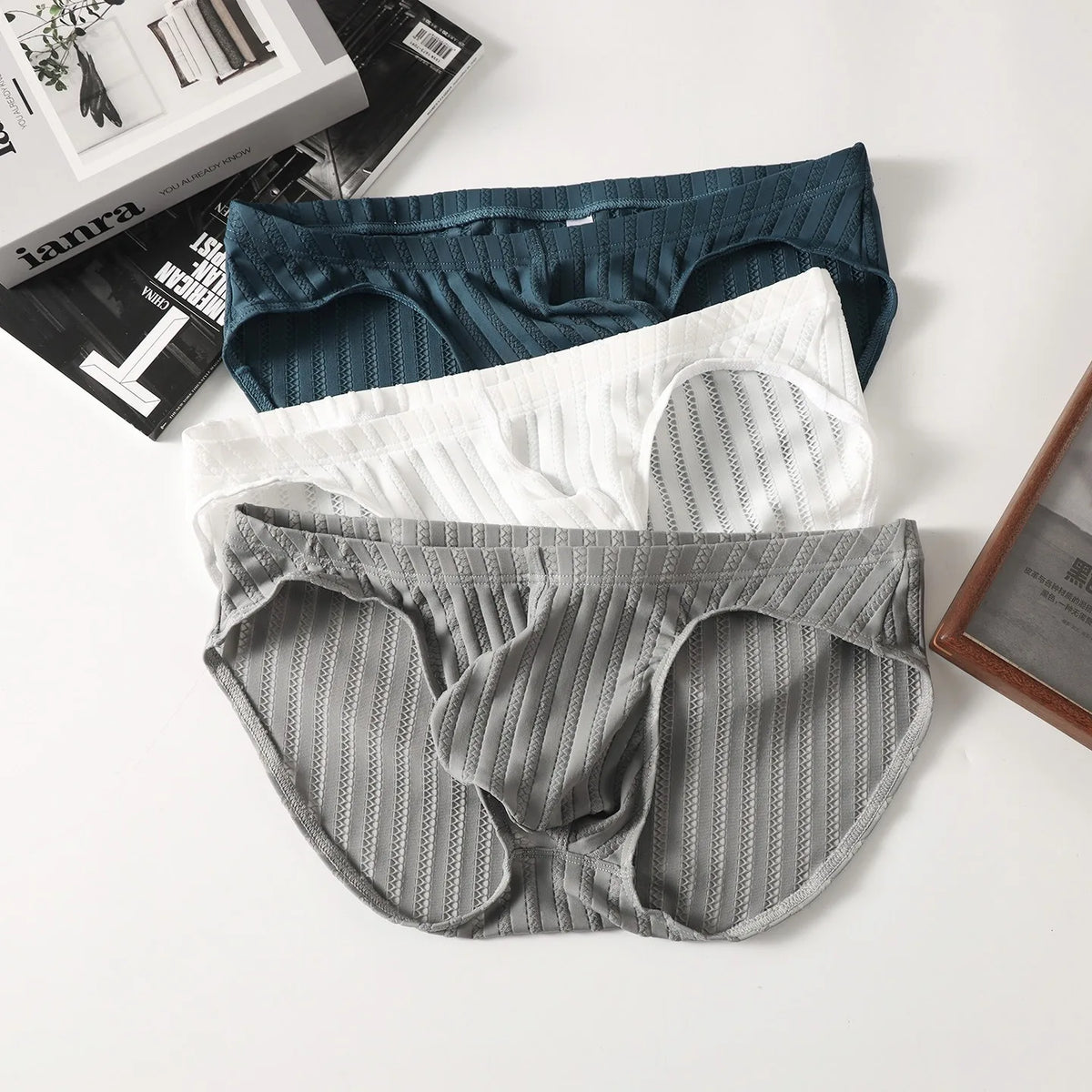Men's Underwear Japanese-style Striped Briefs Stretchy Breathable Underpants