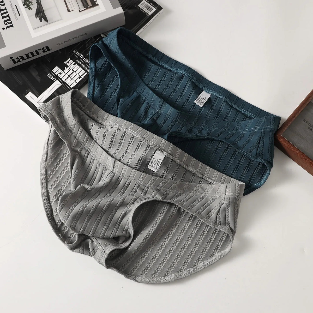 Men's Underwear Japanese-style Striped Briefs Stretchy Breathable Underpants